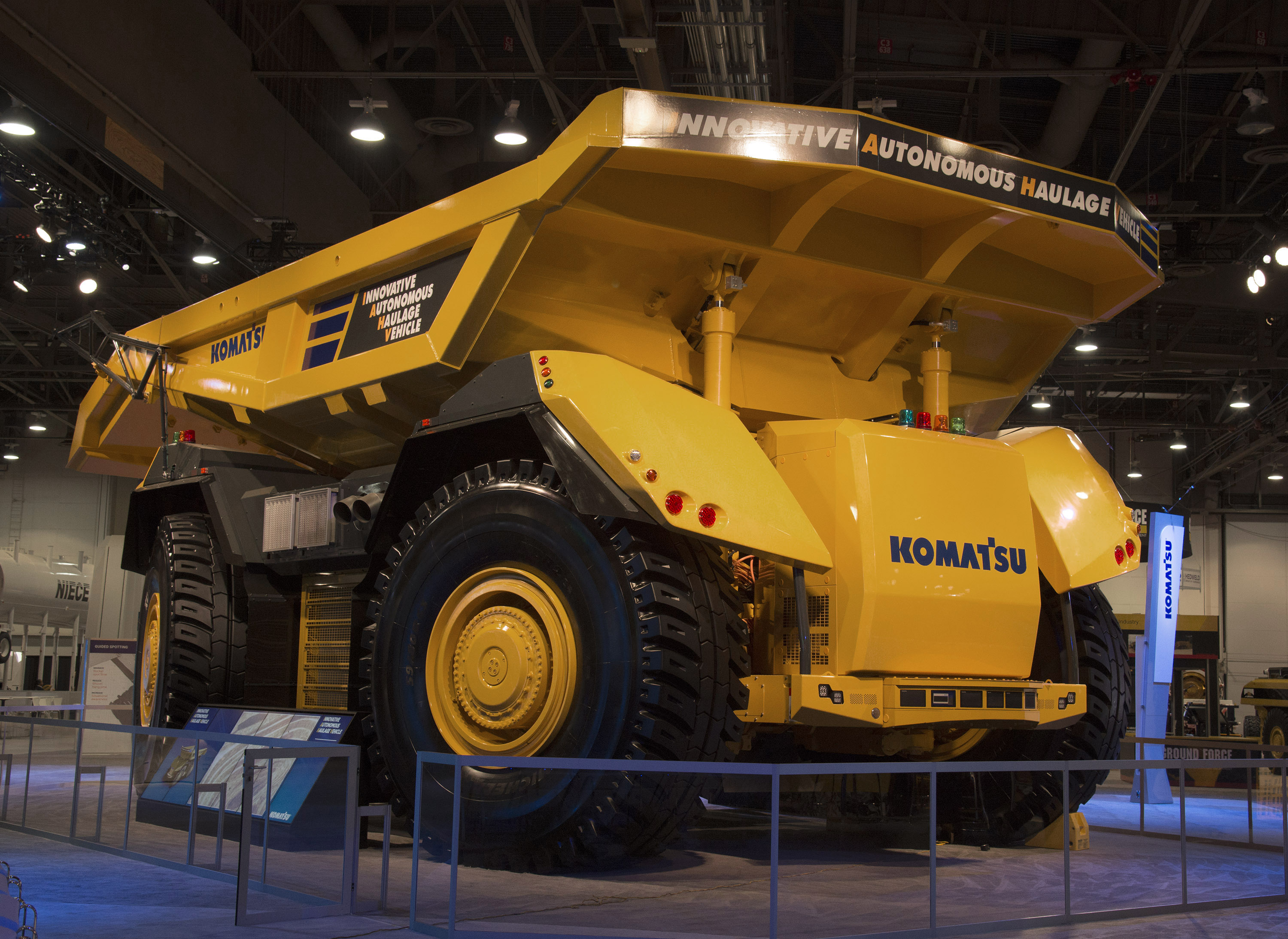 komatsu-haul-truck-autonomy-goes-cabless-international-mining