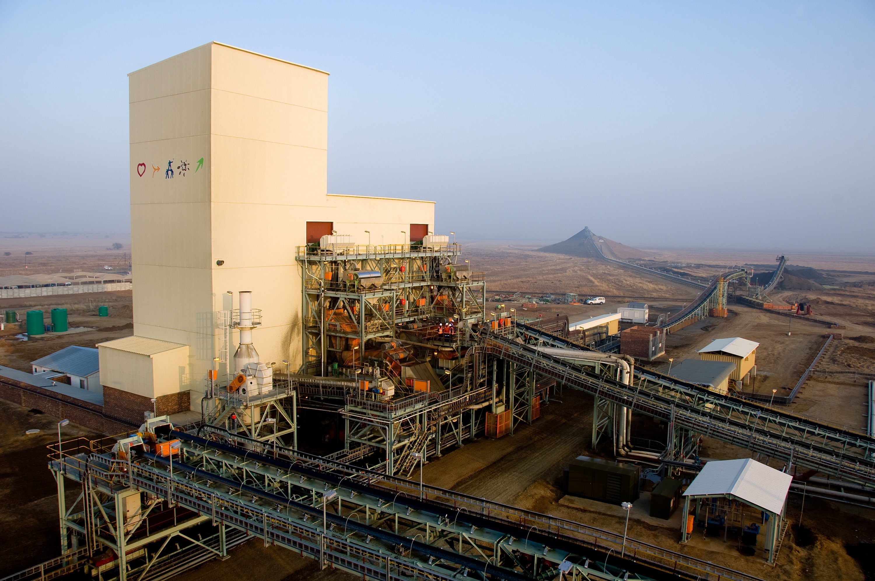 De Beers 'confident' talks will avert strike at S.Africa's Venetia mine