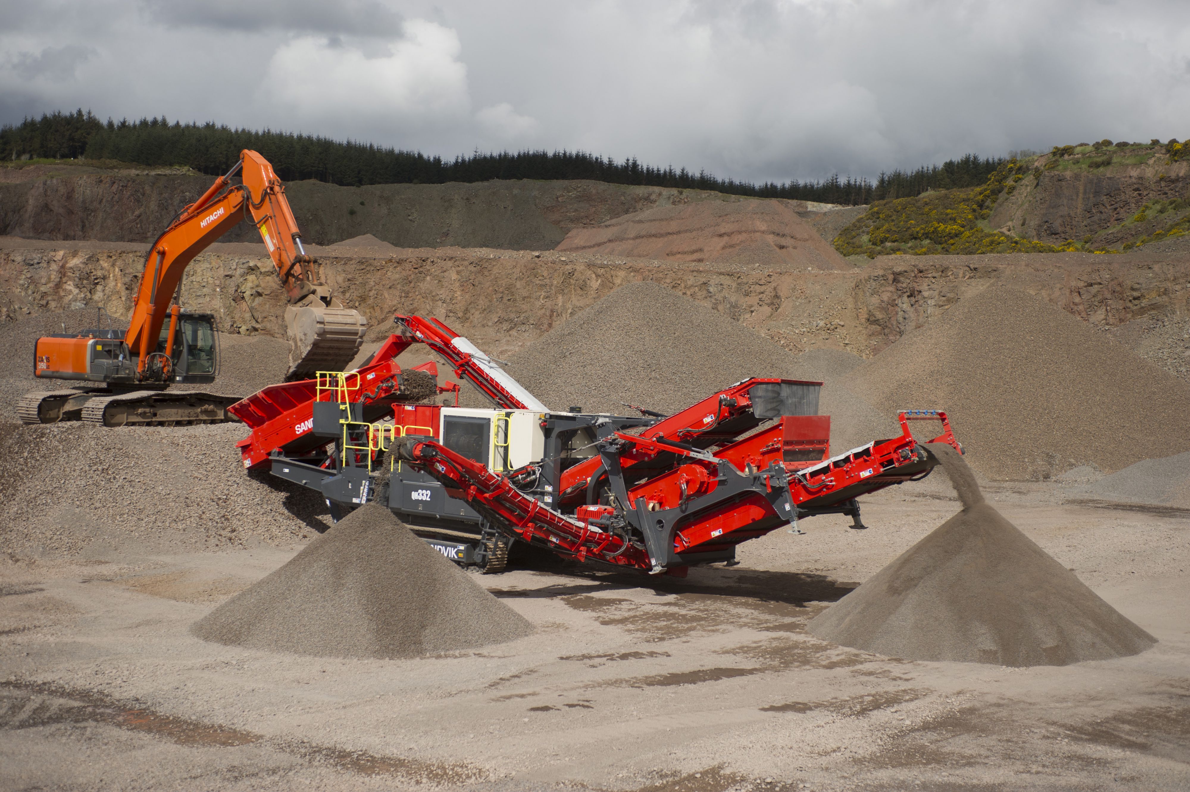 Дробилки sandvik. Sandvik qh441. Сандвик 342. Sandvik qh330. Qe342 Sandvik.