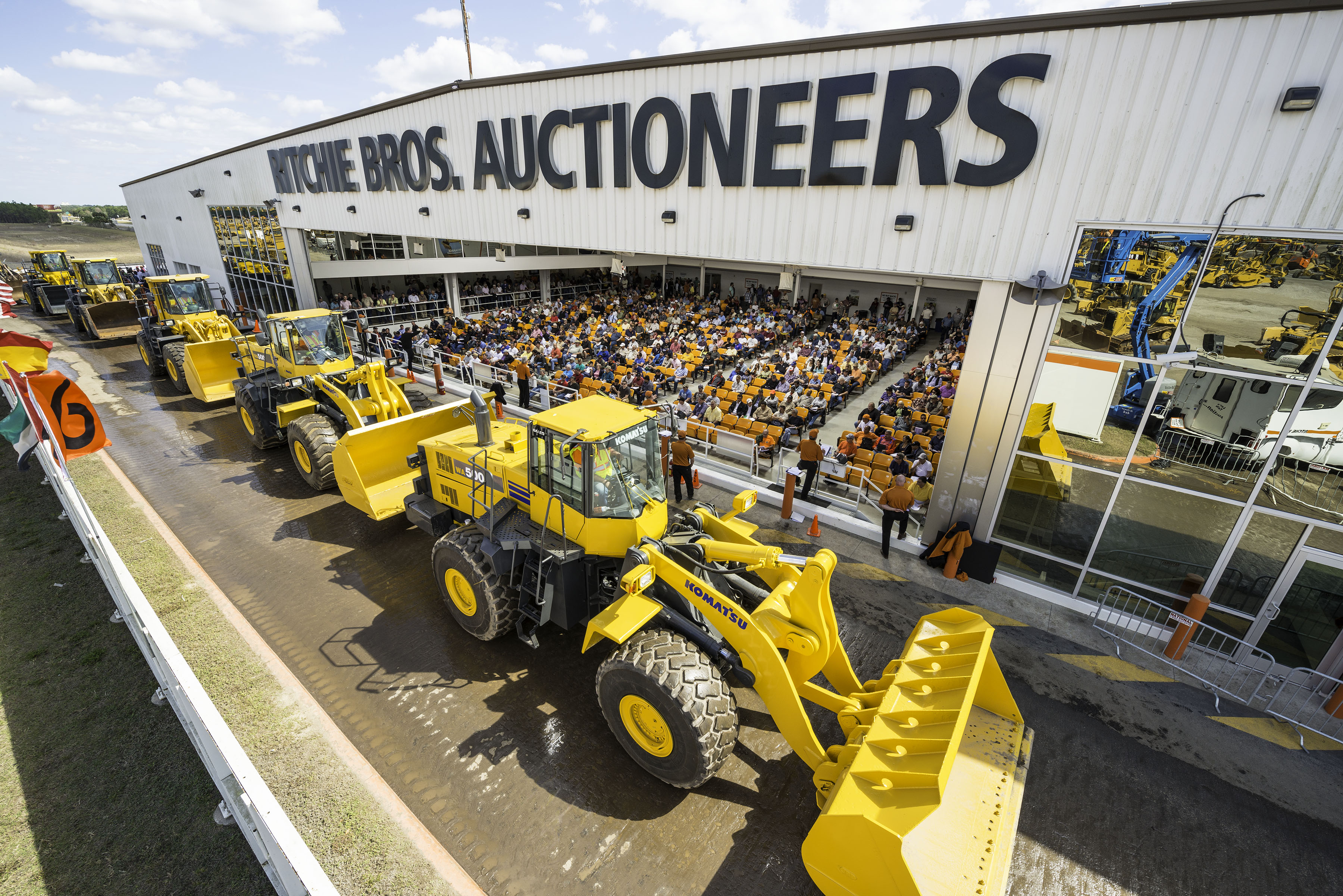 Reach international. Ritchie Bros. Ritchie Bros auctioneers. Tampa Machinery Auction. Euro Auctions.