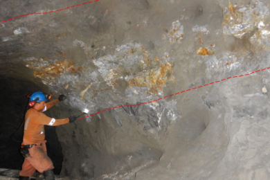 Contractor Servimin Sara starts mining at Consolidated Zinc Plomosas in Mexico