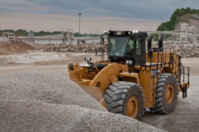 Cat 990K wheel loader to receive payload boost with Aggregate Handler