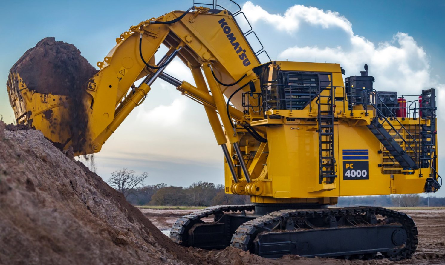 Komatsu Australia Launches Updated Pc4000 6 Mining Excavator International Mining