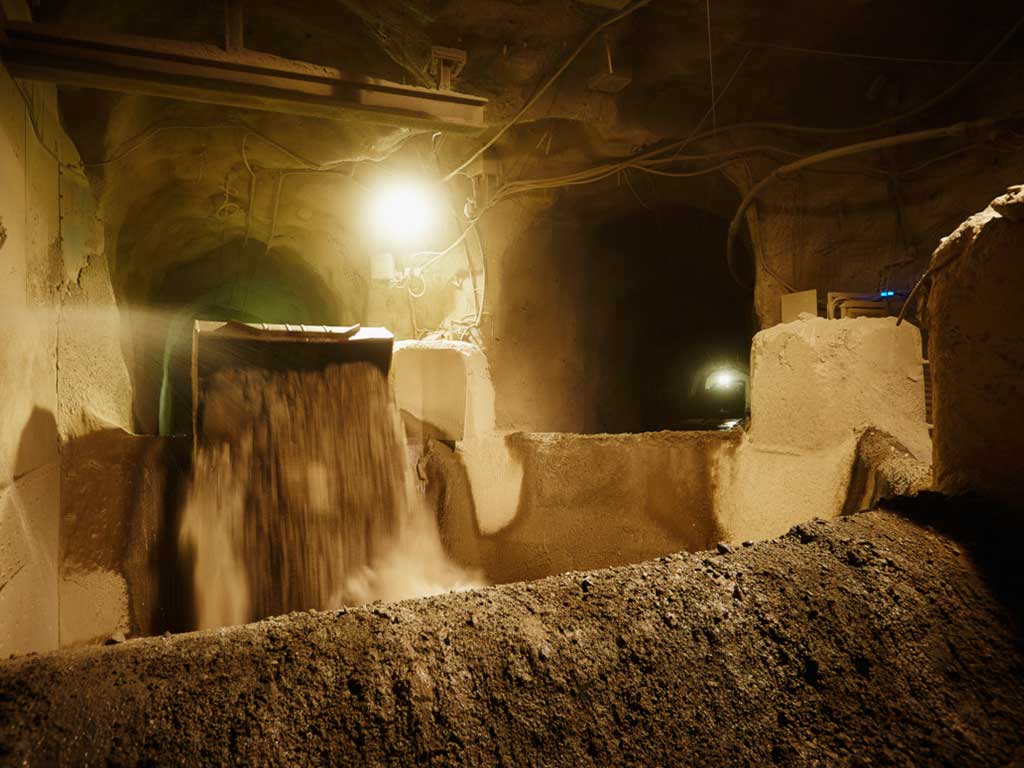 underground cave mining mine block northparkes automated copper ore crusher surface