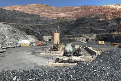 El Nino arrives early for Premier, Nevada Gold Mines