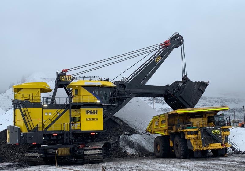 First Komatsu P H 4800xpc Gets To Work At Teck Resources Fording River Coal Mine International Mining
