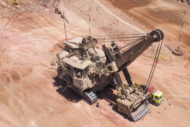 Komatsu P H 4100xpc Ac Shovel Loads A Record 230 400 T In 24 Hours At Sierra Gorda