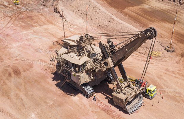 Komatsu P&H 4100XPC electric rope shovels reduce truck waiting times at Capstone Mantoverde - International Mining