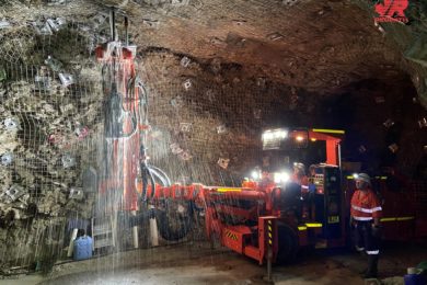 Redpath puts Australia’s first Sandvik DD212 into operation at Silver Lake’s Rothsay