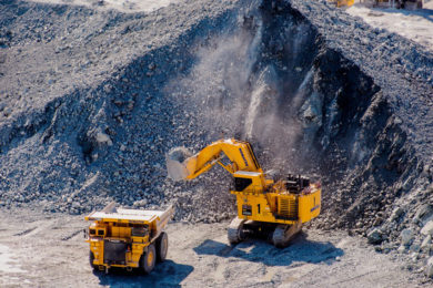 GFS develops first LNG retrofit solution for large mining shovels with a system for the Komatsu PC4000-6