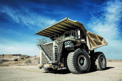Liebherr formally launches new T 274 305 t truck with trolley assist as an option