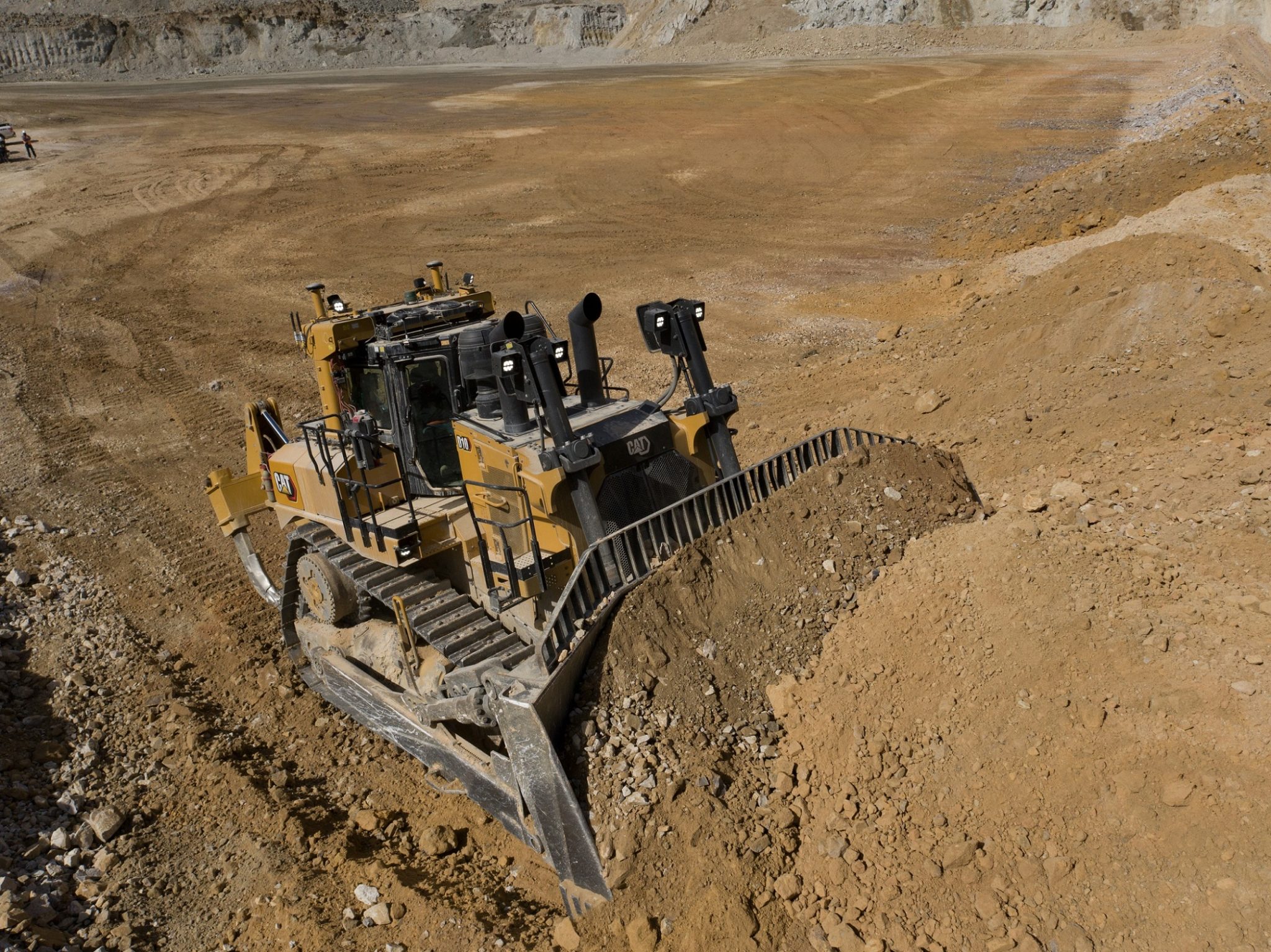 Cat To Bring New D XE Dozer R XE Battery Electric LHD To MINExpo International Mining