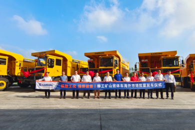 LiuGong exports 17 wide body 60 t mining trucks to Colombia coal mine equipped with Allison transmissions