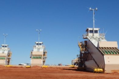 Strandline kicks off Coburn open-pit development with dozer mining units