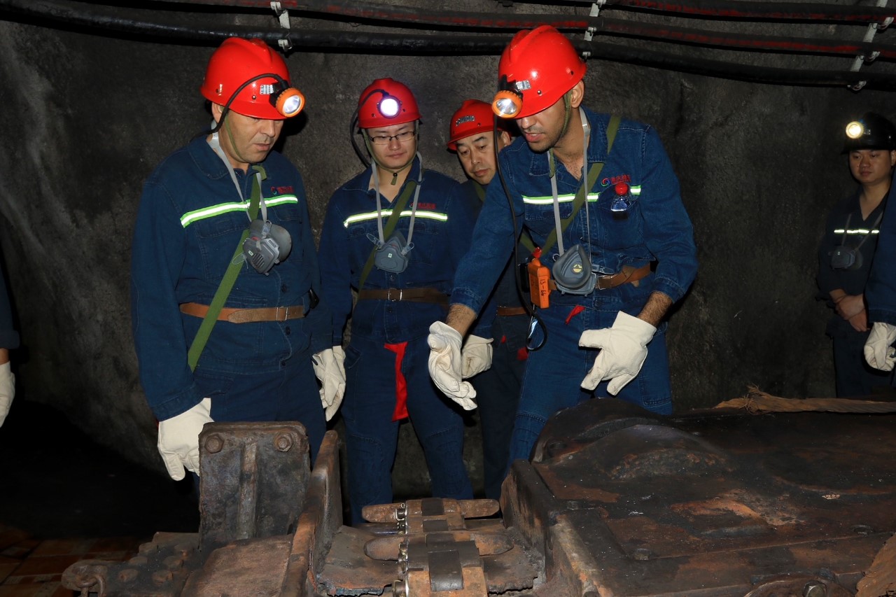 Hot mining and the evolution of ore sorting in china