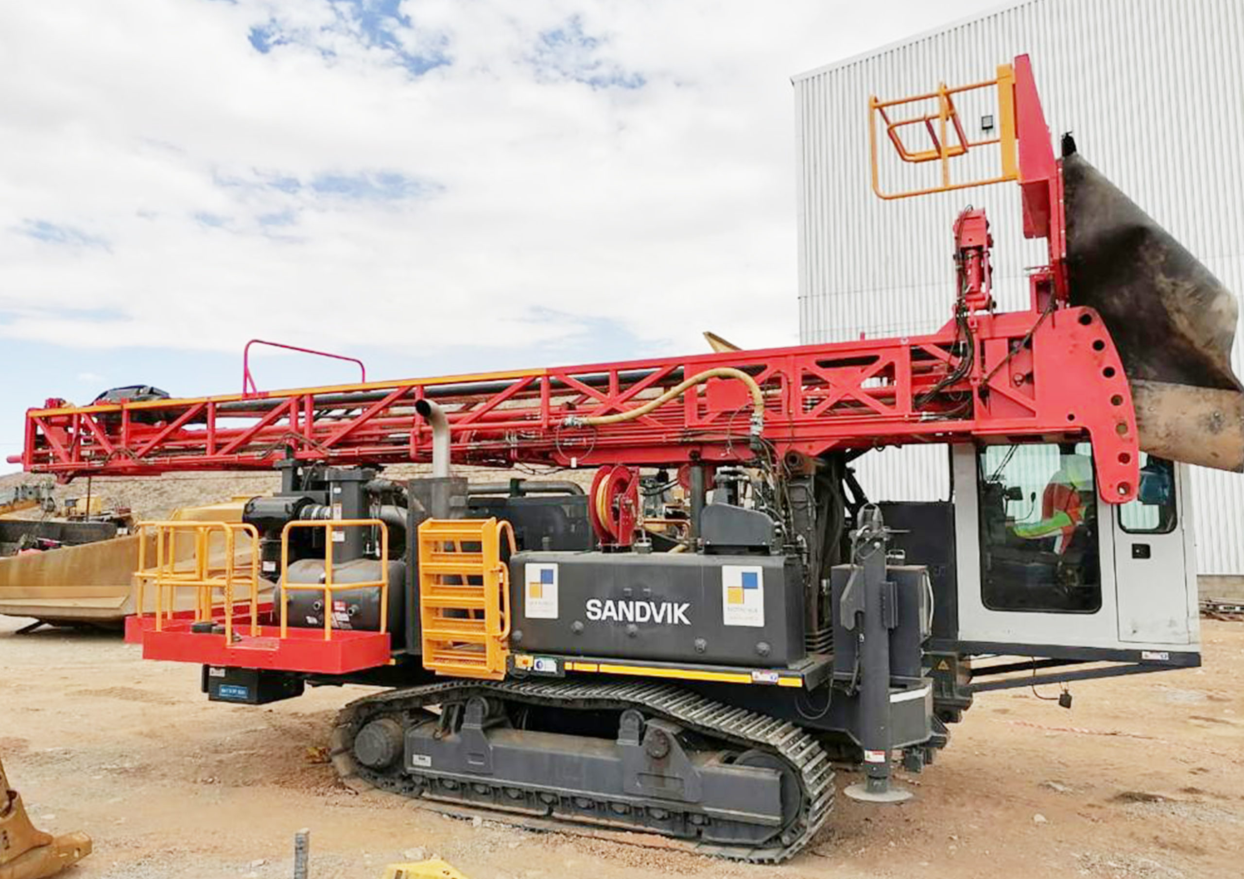 Sandvik brings D25KX rotary drill rig to South Africa - International