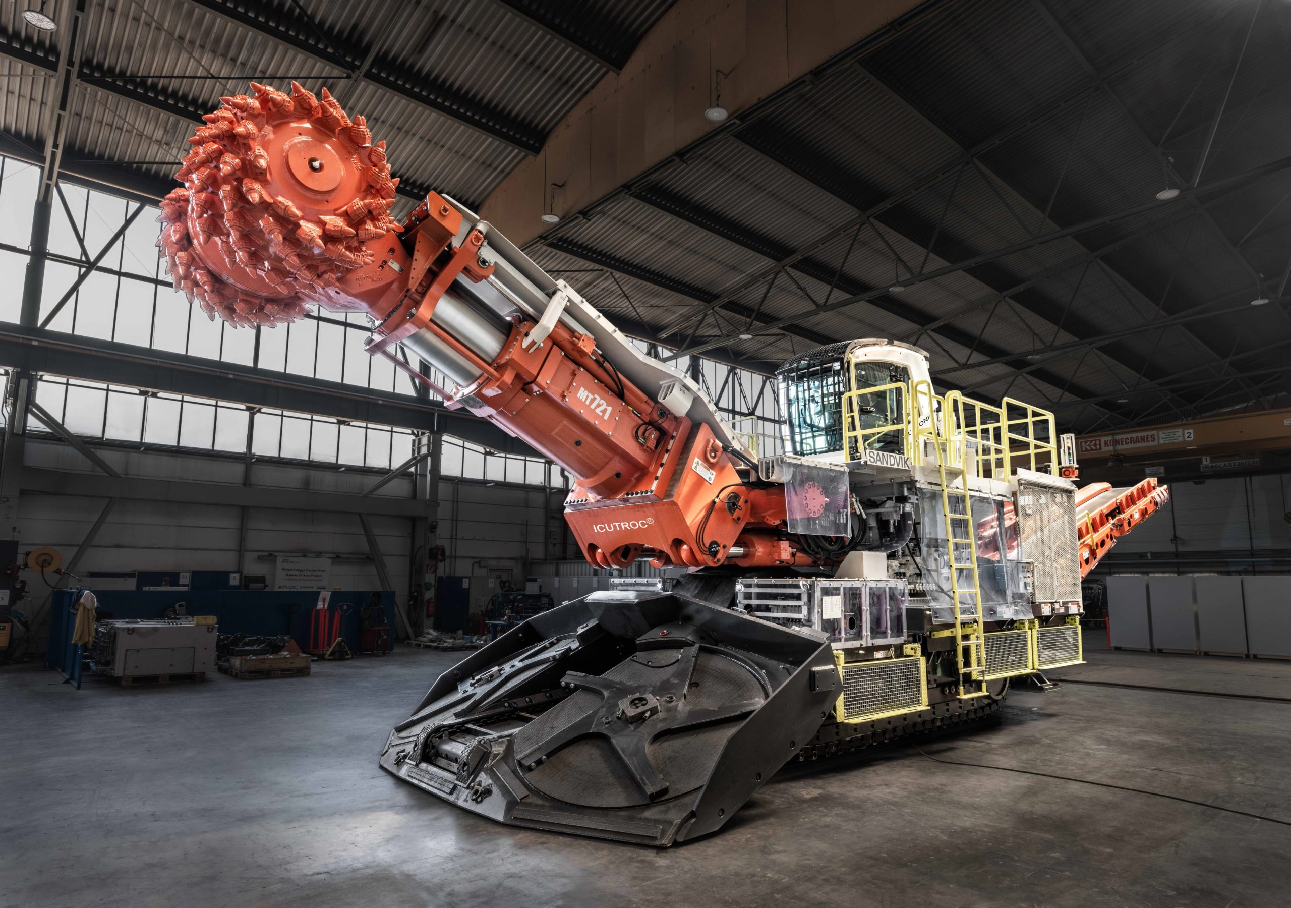 Sandvik equips MT721, MT521 roadheaders with new digital and