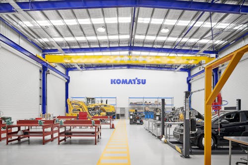 Komatsu opens A milllion training centre to address WA skills shortage - International Mining