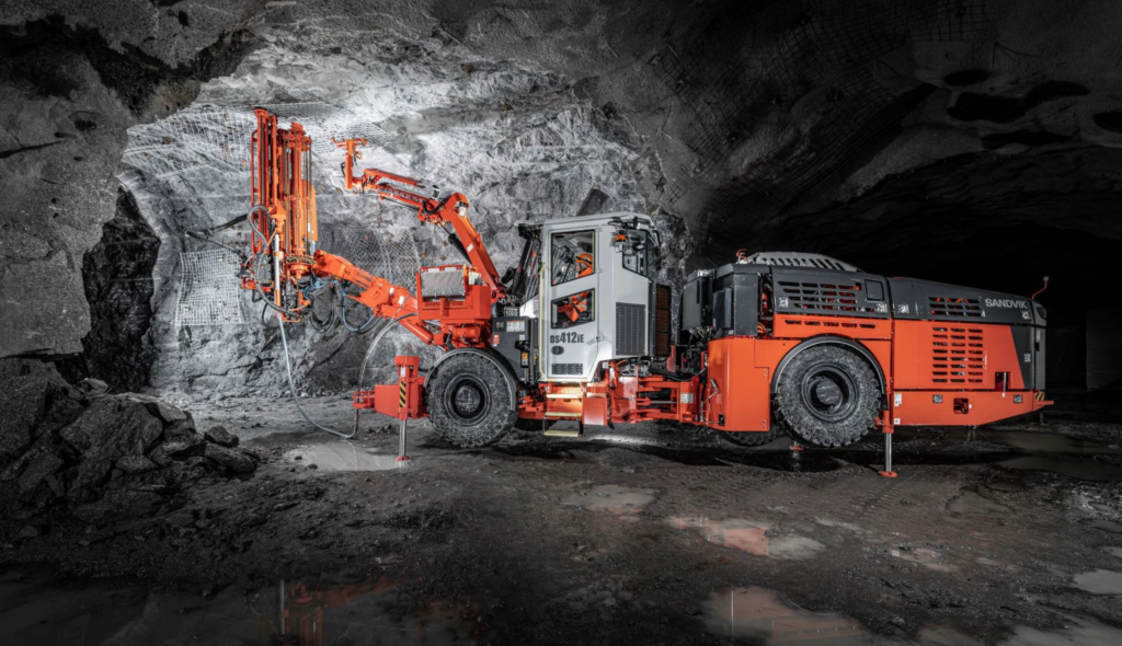 North America's first Sandvik battery bolter gets to work at Tanco in Canada - International Mining