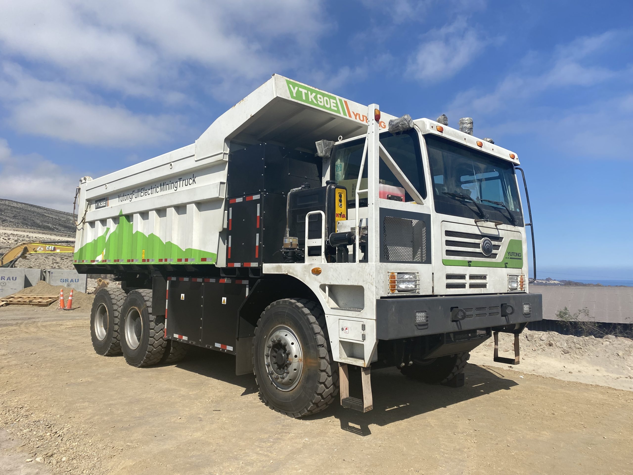 CMP de Chile compromete cuatro camiones eléctricos Yudong para transportar relaves filtrados