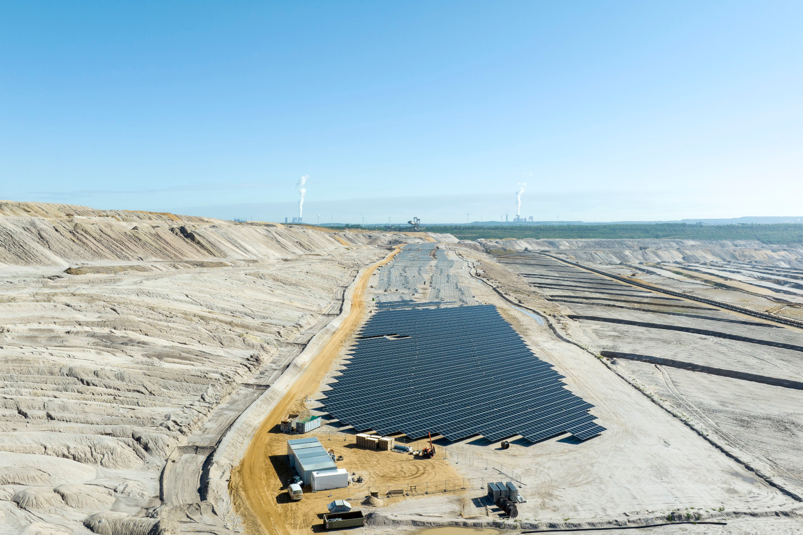 RWE continues to ramp up green energy projects with new solar farm build - International Mining