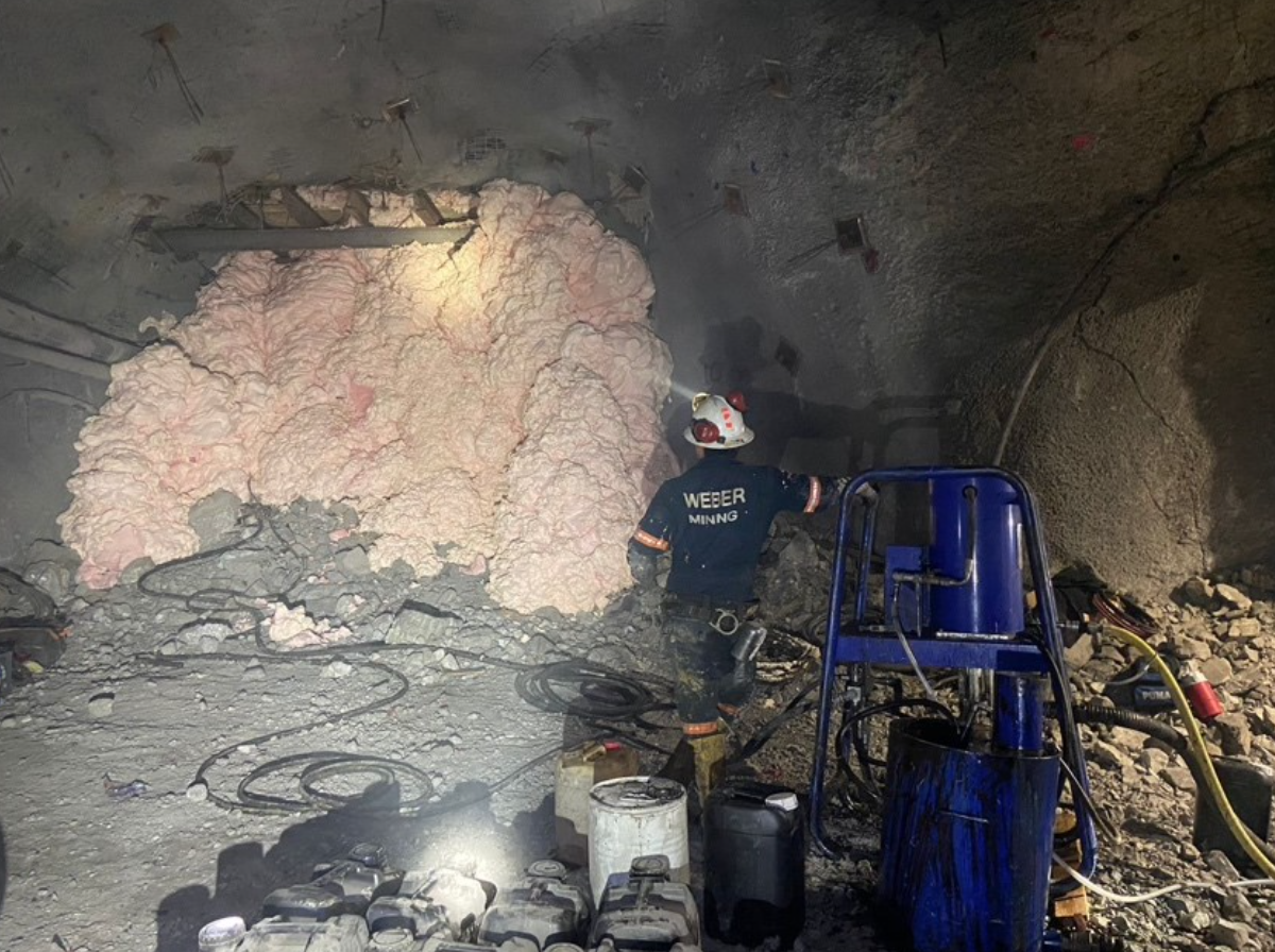 Weber Mining & Tunnelling on gallery recovery after rockfall with expansive resin - International Mining