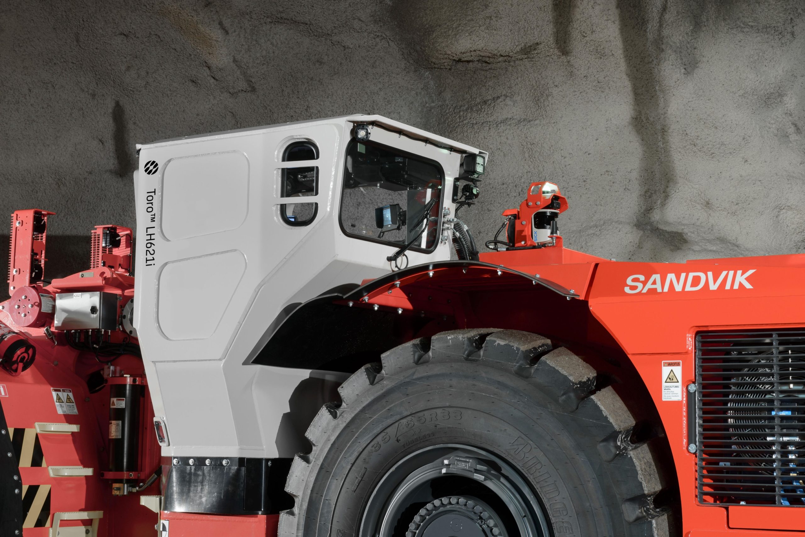 Sandvik loaders, development drills and bolter heading to Byrnecut at ...