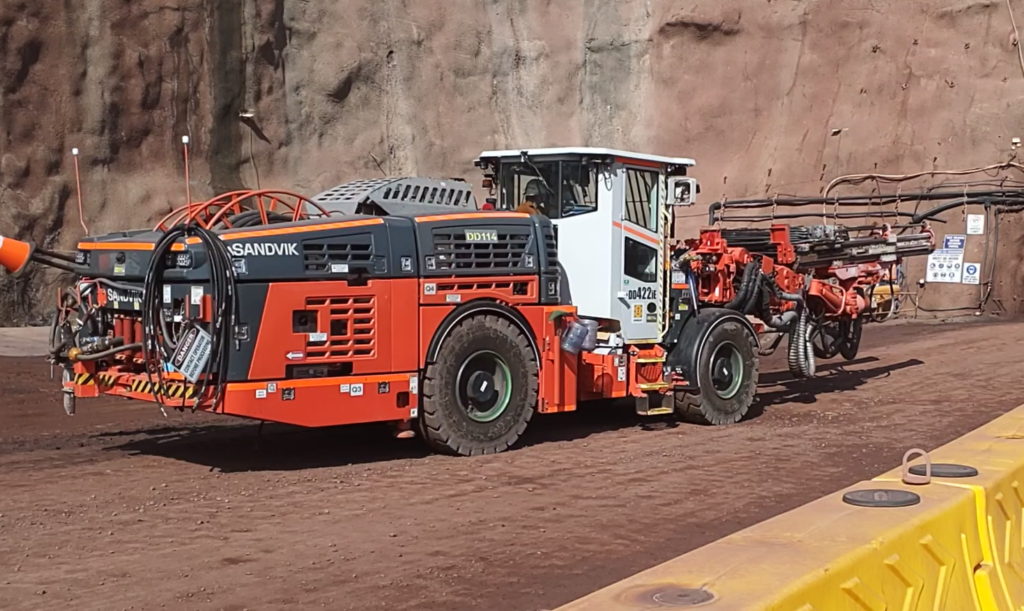 Byrnecut rolls out first Sandvik battery-powered jumbo in South Australia - International Mining