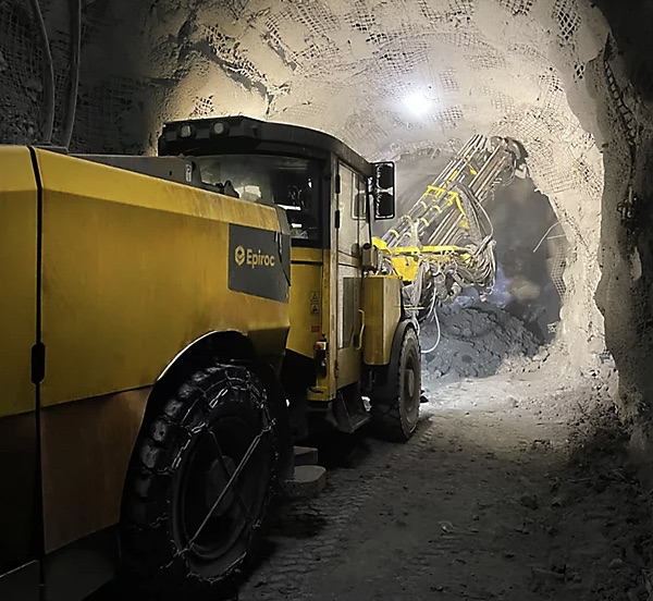 Epiroc USA’s first Boltec M10 Battery launches operations at Nevada Gold Mines - International Mining