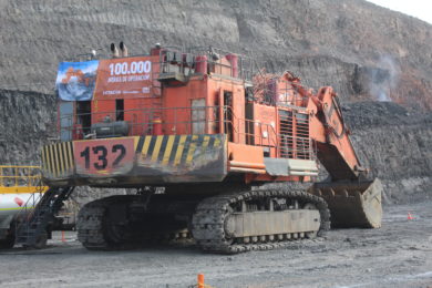 Hitachi EX3600-6 excavator surpasses 100,000 hours of operation at Cerrejón coal mine