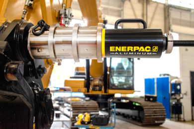 Easier joint pin extraction for excavators – new Enerpac hydraulic pin pullers