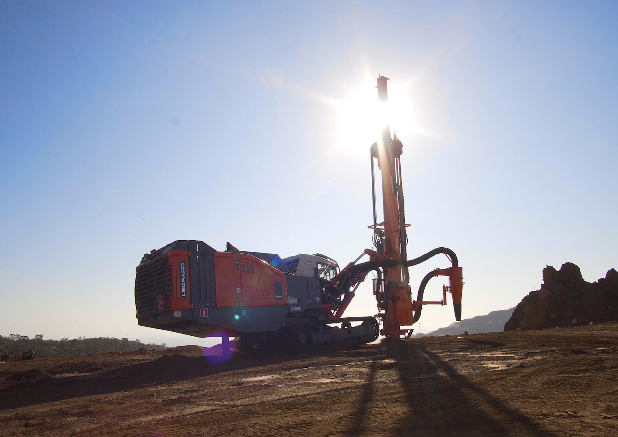 Sandvik Leopard DI650i DTH continues to pass drilling milestones - International Mining