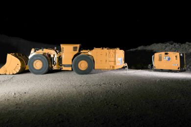 Cat Job Site Solutions partners with mines, Cat dealers on R1700 XE ownership