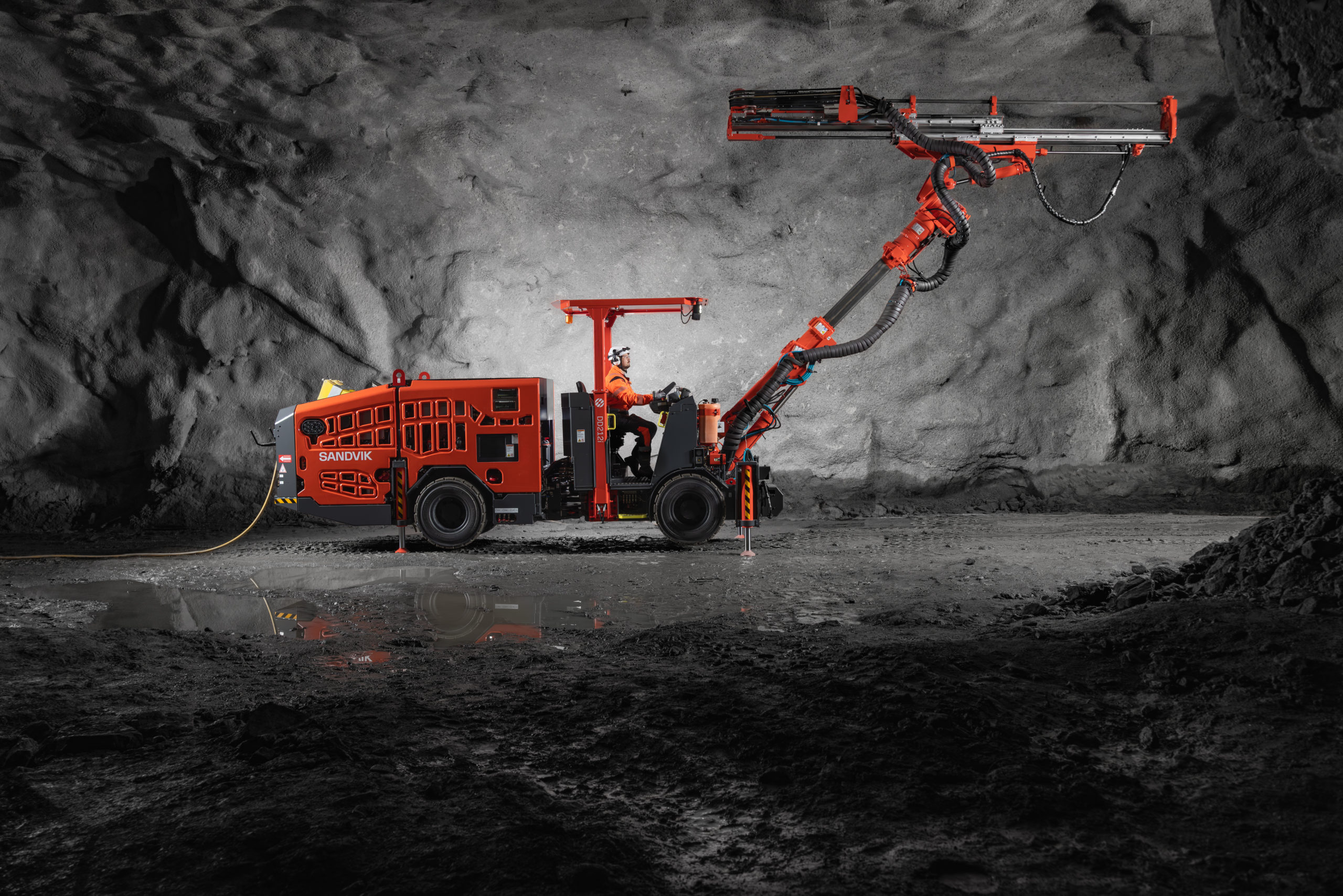 Sandvik introduces 'industry’s most advanced' narrow vein underground drill - International Mining