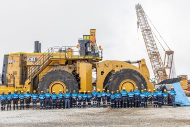 Ok Tedi bolsters mining fleet with large Cat 995 wheel loader